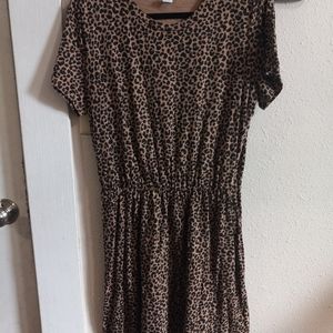 Leopard print tshirt dress